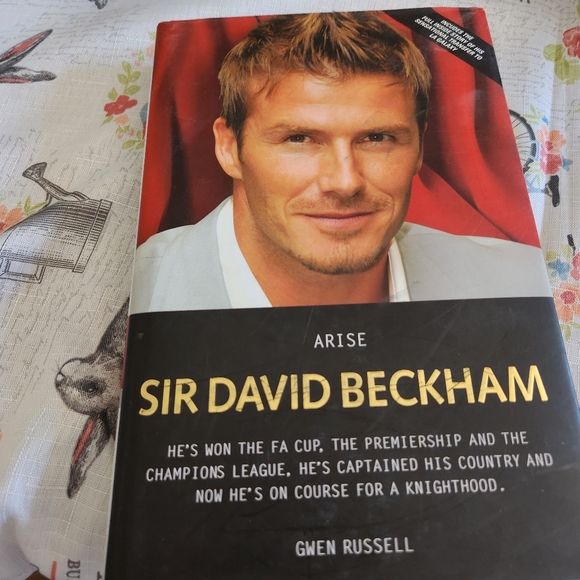 John Blake Other - Arise Sir David Beckham by Gwen Russell Hard Cover Book with Dust Jacket